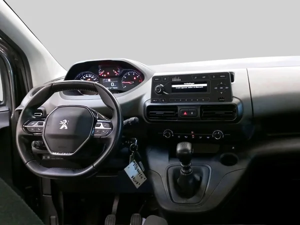 Peugeot Rifter (2021) — foto 5 van 18
