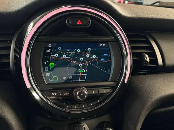MINI One (2019) — foto 4 van 18
