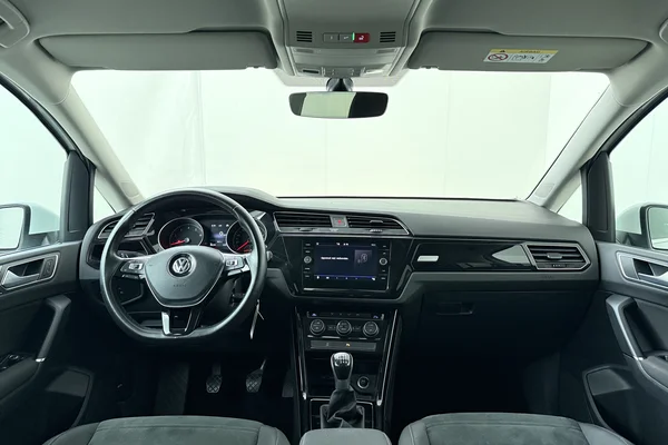 Volkswagen Touran (2019) — foto 20 van 20