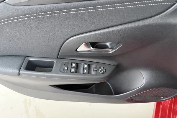 Opel Corsa (2023) — foto 8 van 19