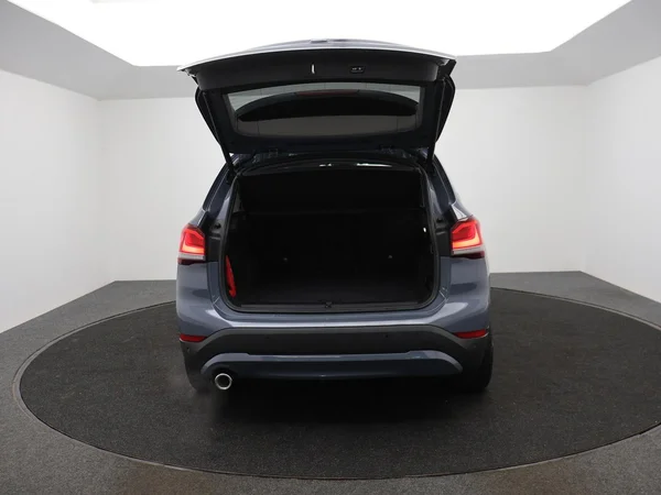 BMW X1 PHEV (F48 LCI) (2022) — foto 2 van 28