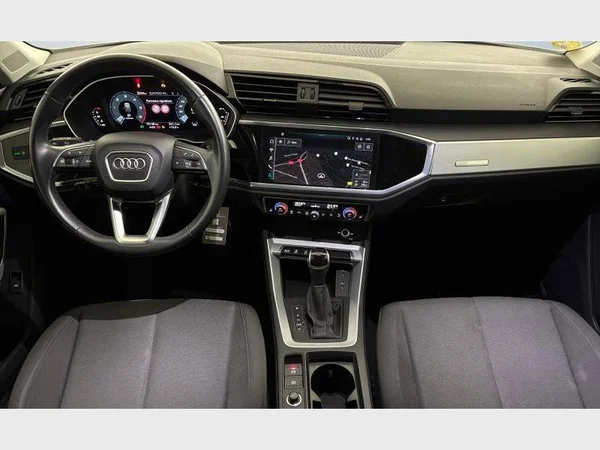 Audi Q3 Sportback (2023) — foto 32 van 33