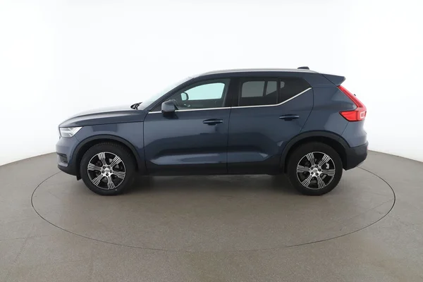 Volvo XC40 (2022) — foto 9 van 16