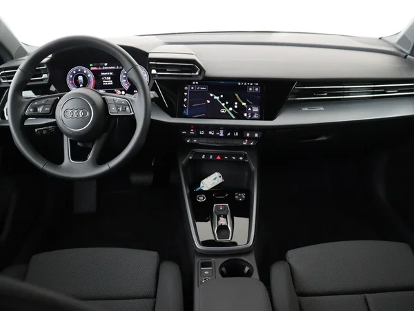 AUDI A3 Sportback (2025) — foto 13 van 18