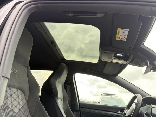 VOLKSWAGEN Golf VIII (2026) — foto 8 van 17