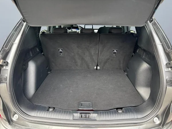 FORD Kuga (2022) — foto 21 van 28