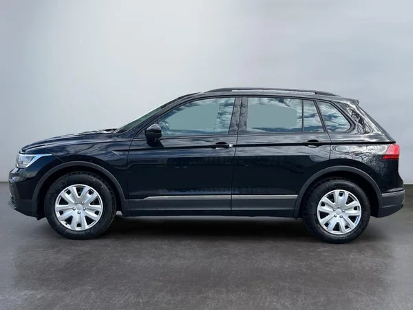 VOLKSWAGEN Tiguan (2022) — foto 31 van 32