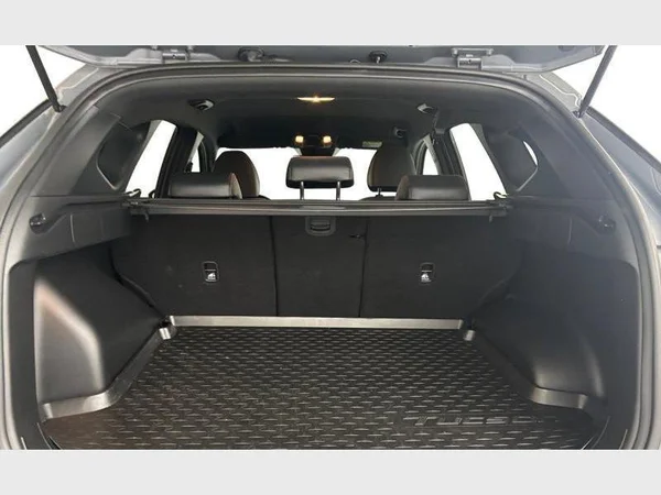 Hyundai TUCSON (2023) — foto 7 van 22