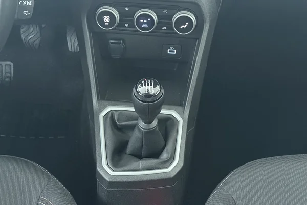 Dacia Sandero Stepway (2024) — foto 4 van 17