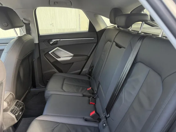 AUDI Q3 Sportback (2025) — foto 13 van 21
