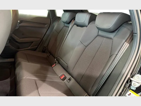 Audi A3 Sportback (2024) — foto 6 van 26
