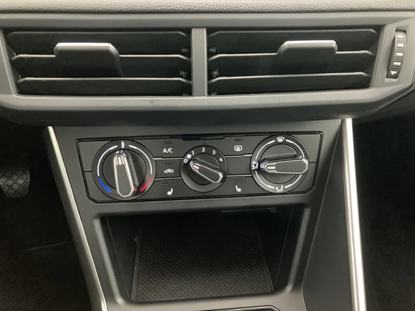 VOLKSWAGEN Polo (2025) — foto 15 van 36