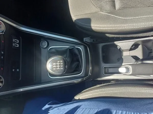 Ford EcoSport (2018) — foto 3 van 24