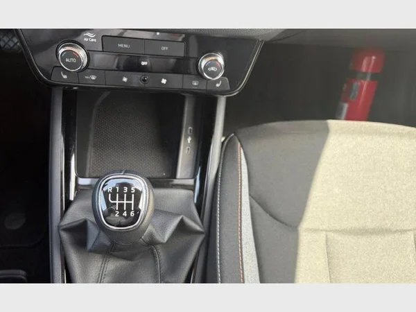 Skoda Kamiq (2024) — foto 10 van 24