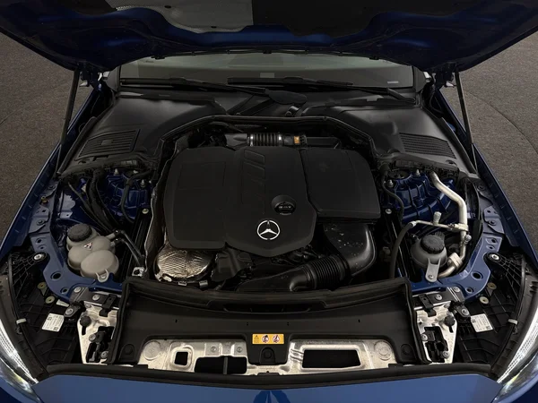 MERCEDES C 200 (2022) — foto 6 van 31