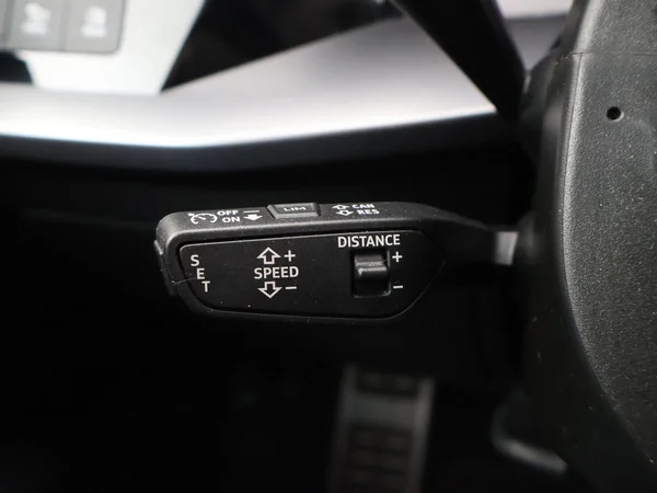 AUDI A3 Sportback (2024) — foto 8 van 23