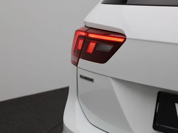 Volkswagen Tiguan (2022) — foto 40 van 45