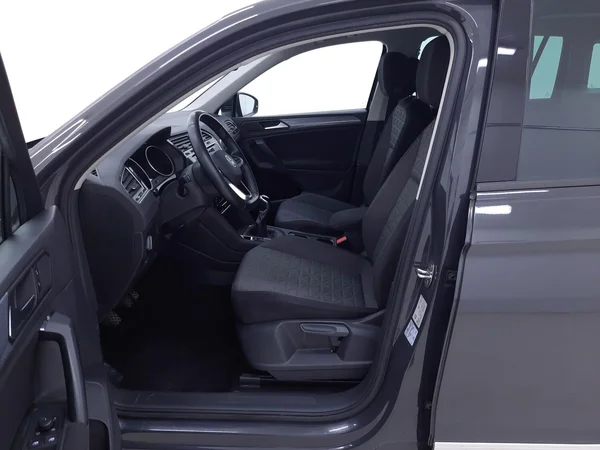 Volkswagen Tiguan (2023) — foto 3 van 37
