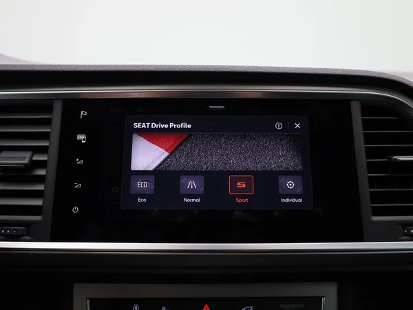SEAT Ateca (2022) — foto 19 van 43