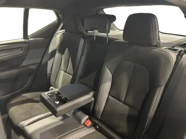 VOLVO XC40 (2018) — foto 4 van 32