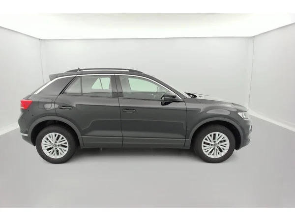 VOLKSWAGEN T-Roc (2021) — foto 3 van 36