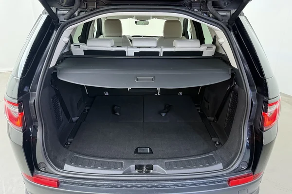 Land Rover Discovery Sport (2020) — foto 23 van 27