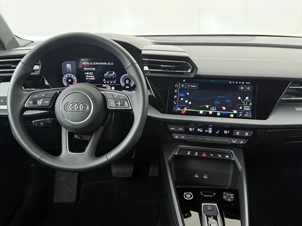 AUDI A3 Sportback (2025) — foto 14 van 18