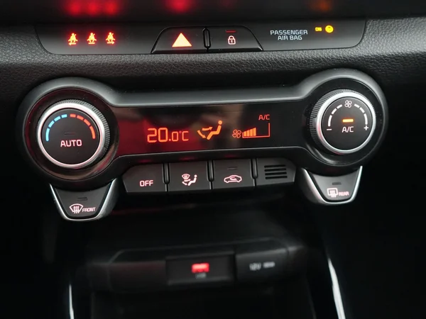 Kia Stonic (2025) — foto 9 van 22