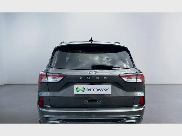 Ford Kuga (2021) — foto 24 van 29