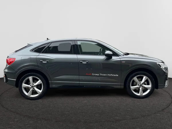 AUDI Q3 Sportback (2026) — foto 4 van 24