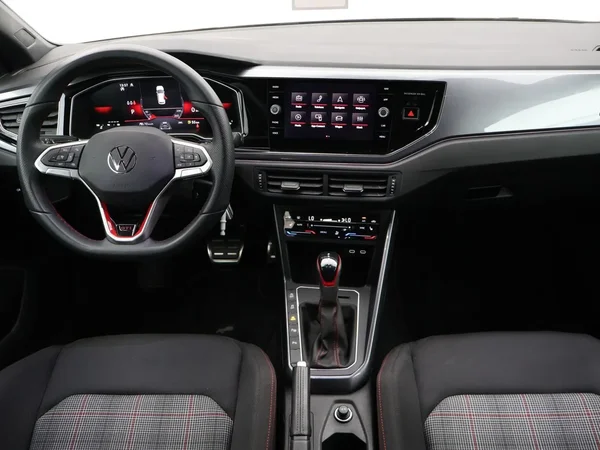 Volkswagen Polo (2024) — foto 14 van 25
