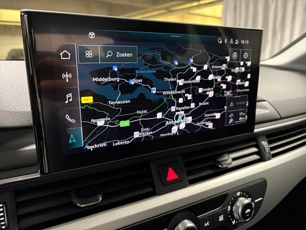 AUDI A4 Avant (2022) — foto 14 van 15