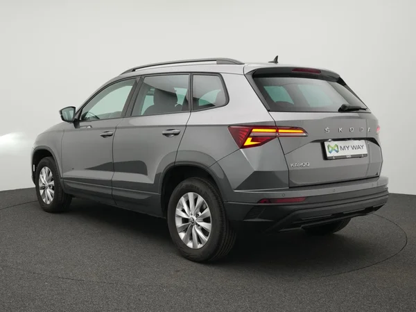 SKODA Karoq (2023) — foto 25 van 27
