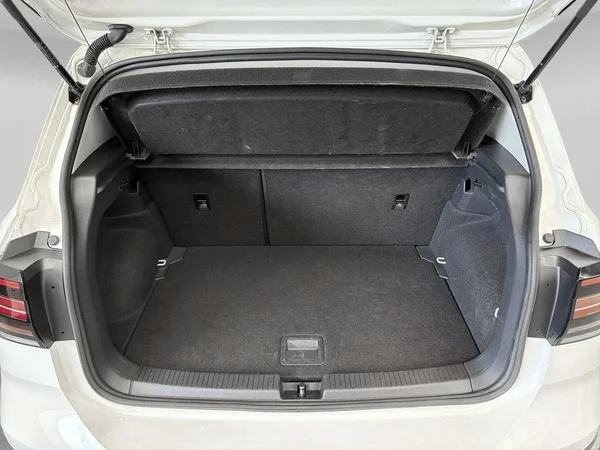 Volkswagen T-Cross (2022) — foto 18 van 20