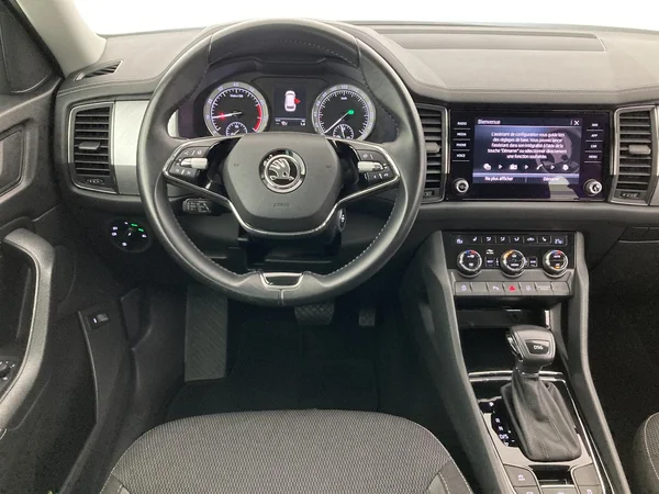 SKODA Kodiaq (2022) — foto 5 van 36