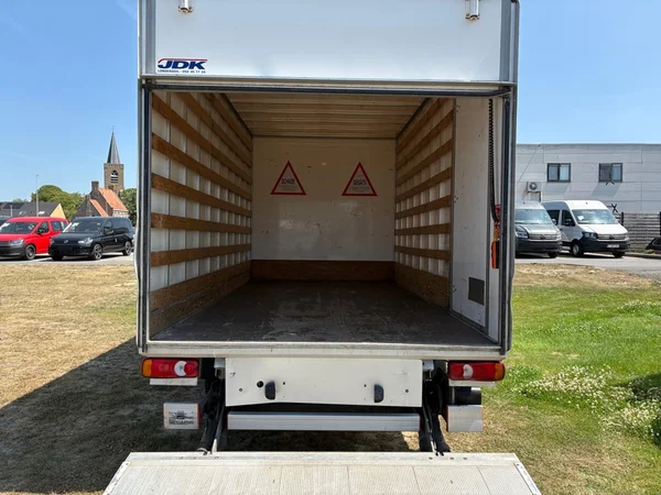VOLKSWAGEN Crafter 35 Lwb Dsl (2021) — foto 7 van 20