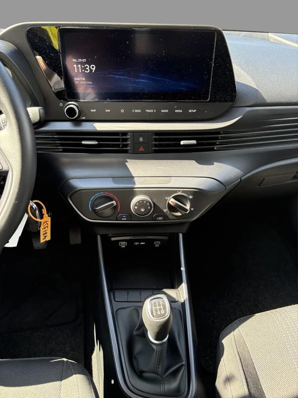Hyundai i20 (2024) — foto 9 van 21