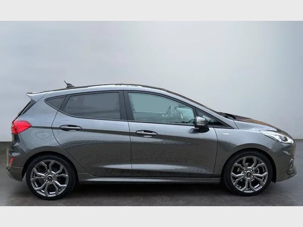 Ford Fiesta (2021) — foto 20 van 26
