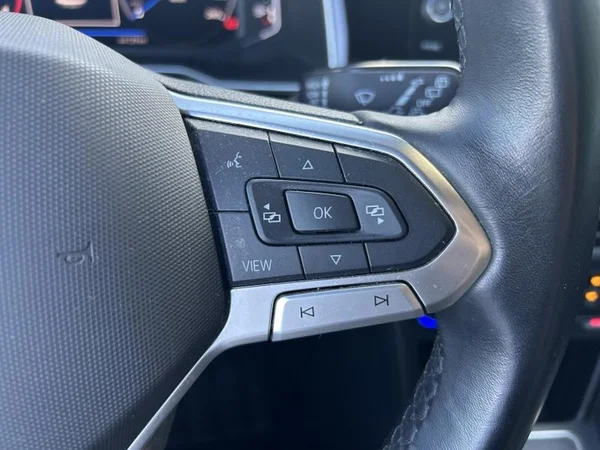 VOLKSWAGEN Taigo (2022) — foto 24 van 32