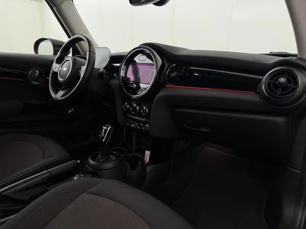 MINI Cooper (2022) — foto 3 van 27