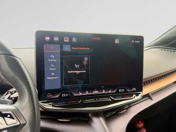 CUPRA Tavascan (2025) — foto 13 van 25