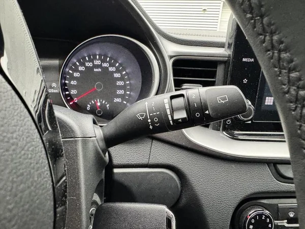 KIA XCeed (2023) — foto 14 van 26