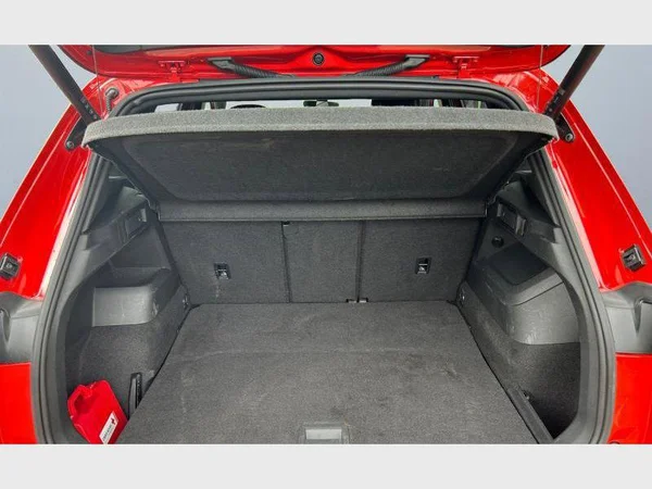 Volkswagen Tiguan (2024) — foto 21 van 29