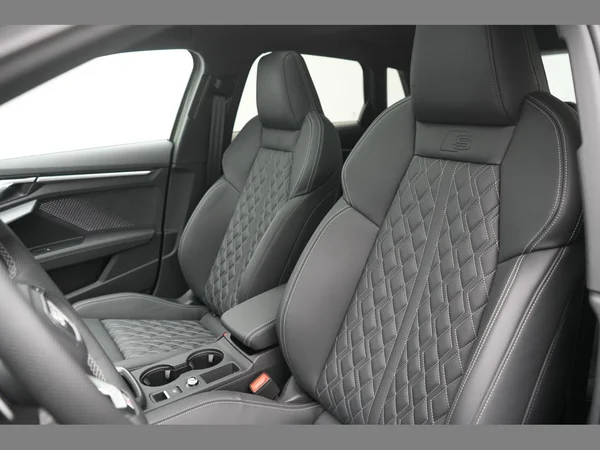 AUDI A3 Sportback PHEV (2025) — foto 30 van 35