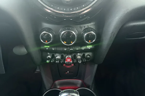 Mini Mini 5 Doors (F55) (2019) — foto 9 van 20