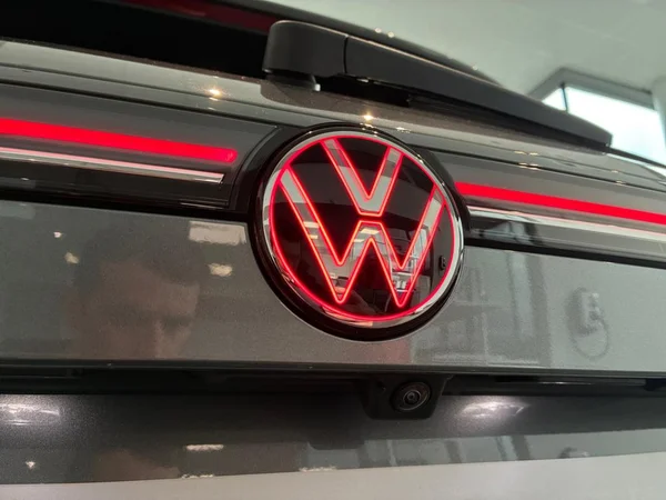 VOLKSWAGEN Passat Variant eHybrid (PHEV) (2026) — foto 11 van 21