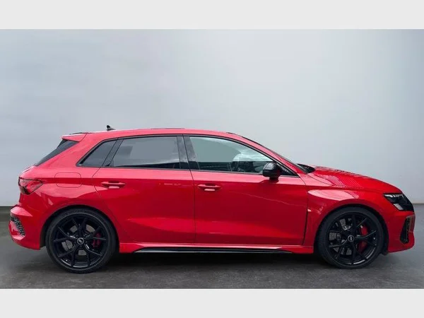 Audi RS3 Sportback (2022) — foto 23 van 41
