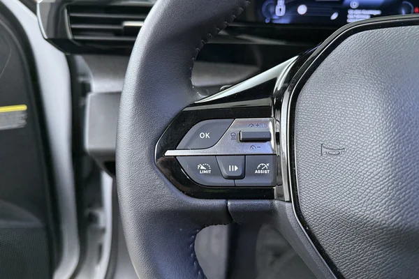Peugeot 308 SW (2024) — foto 6 van 20