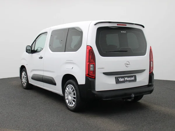 Opel Combo Life (2022) — foto 12 van 36