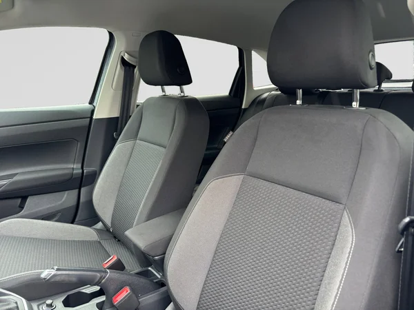 VOLKSWAGEN Taigo (2022) — foto 14 van 14
